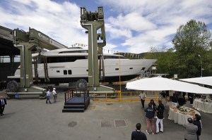 01-SanlorenzoSL96-606_India