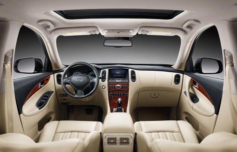 2016_infiniti_qx50_09.jpg